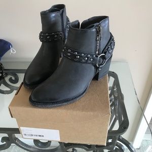 OTBT black boot
